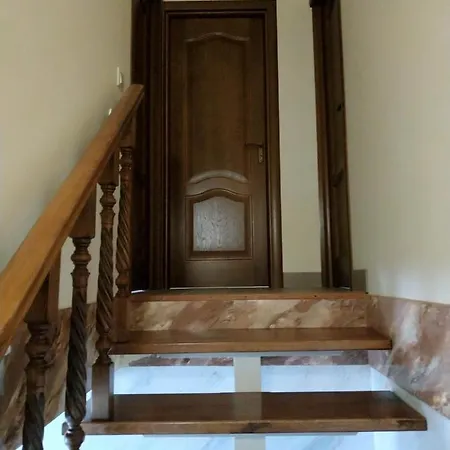 Nestg דירה Pilipets