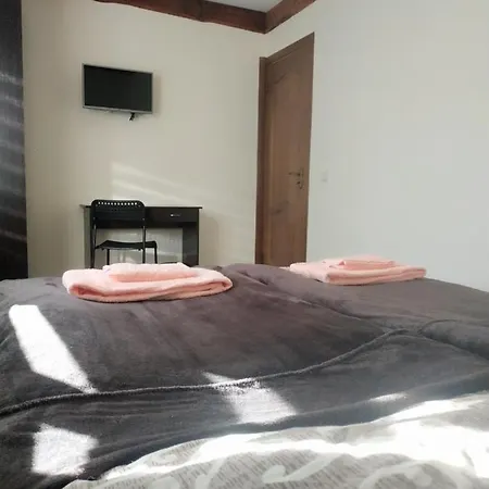 Nestg *